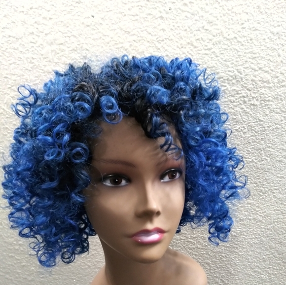 Wig - Picture 1 of 3